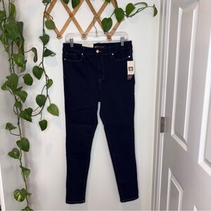 ANNE KLEIN High Rise Skinny in Dark Rinse Denim Jeans